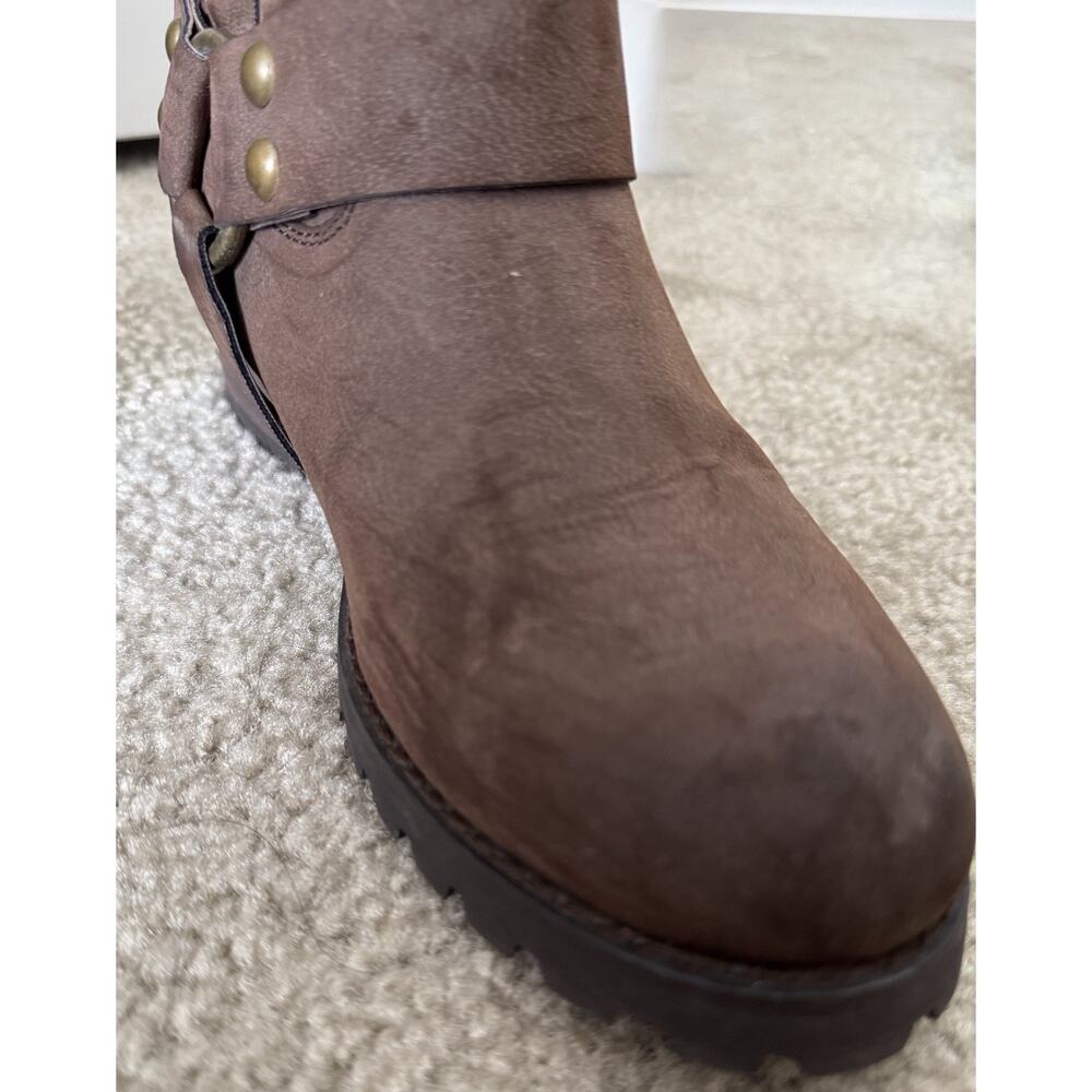 Report Tessah Brown Distressed Leather Knee High Boots Women 7.5 Lug Sole - Picture 5 of 10